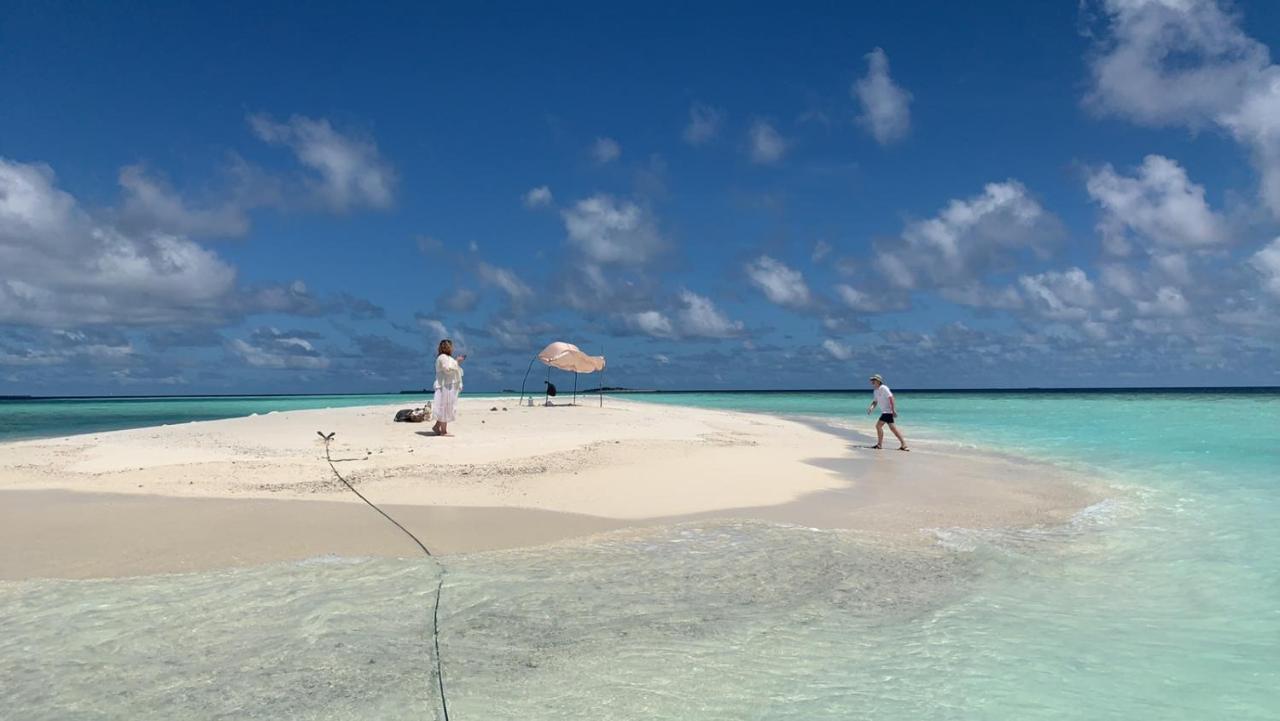 Hotel White Tern Maldives Maamigili Exterior foto