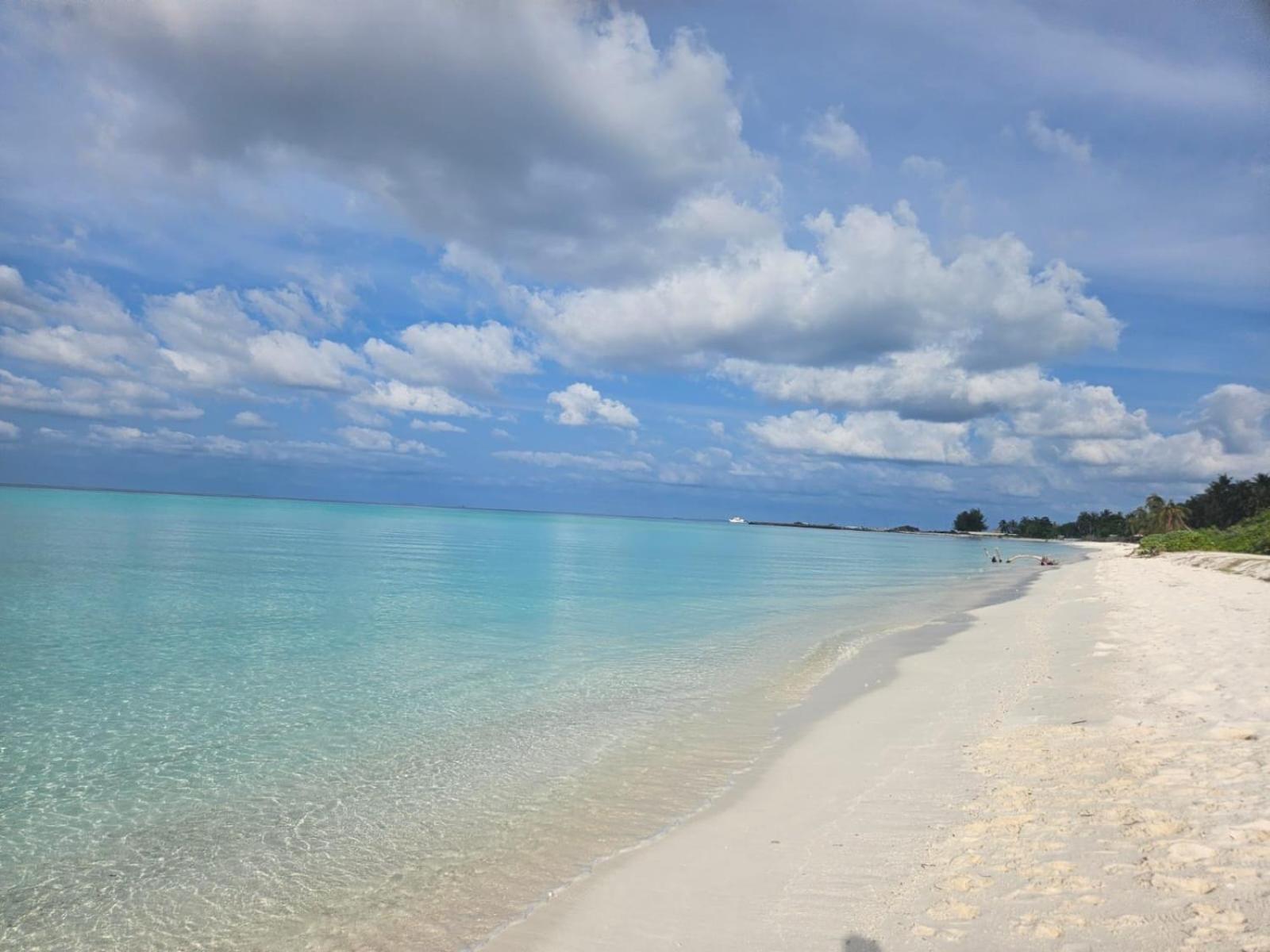 Hotel White Tern Maldives Maamigili Exterior foto
